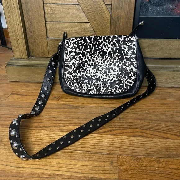 LIKE NEW Michael Kors Black & White Animal Print Leather Crossbody Studded Strap - Picture 2 of 9